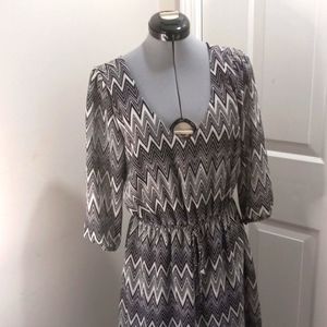 Bebop Midi Dress Double V Neck, graphic Stripes,Sz Large